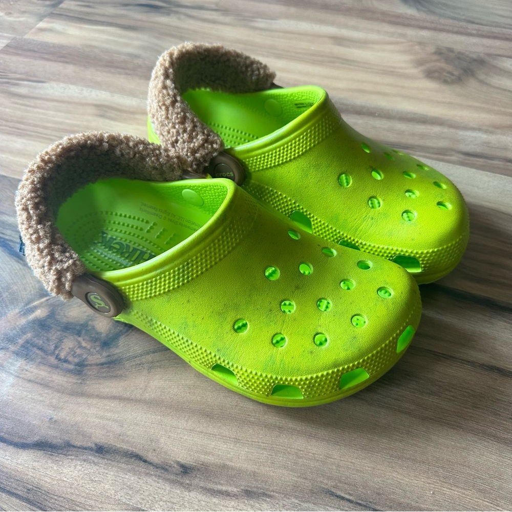 Shrek Crocs